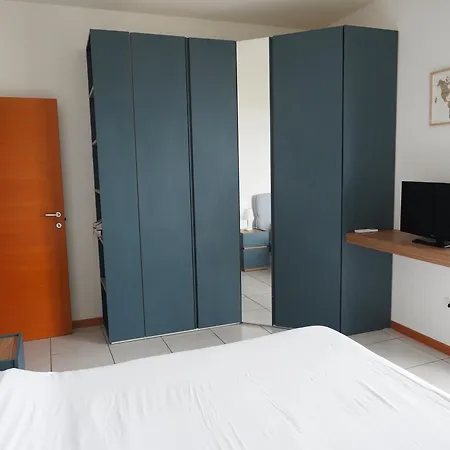 Casa Cali Civitanova アパート